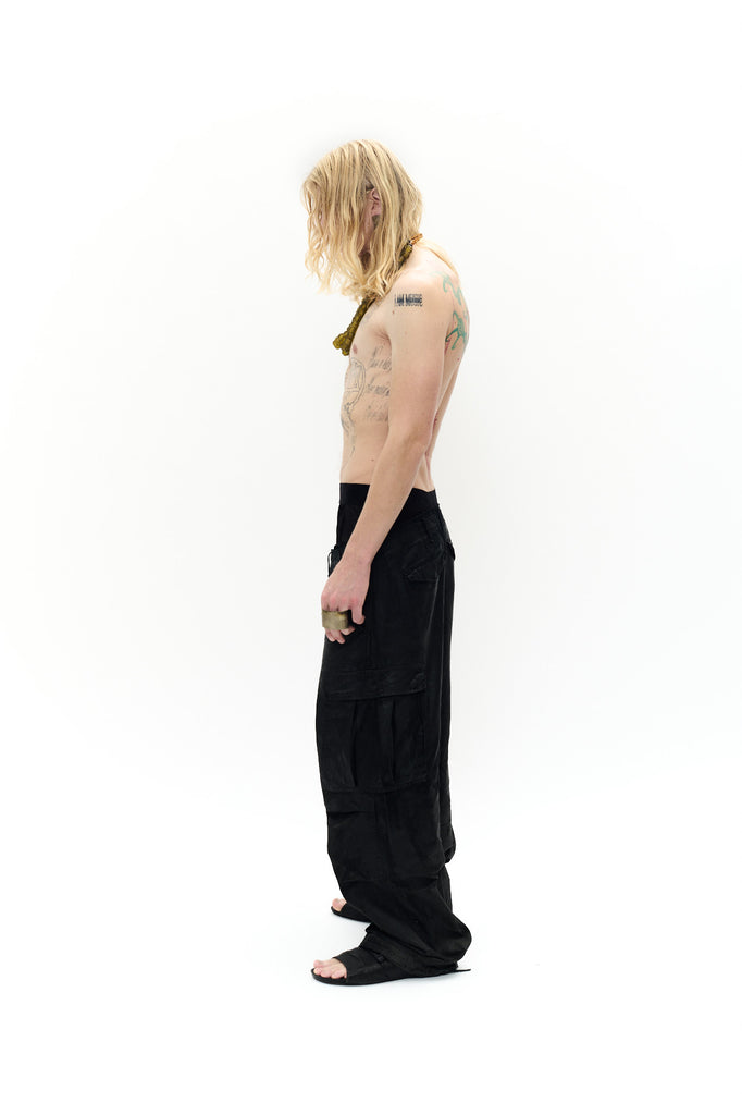 THE CLASSIC CARGO PANTS - BLACK
