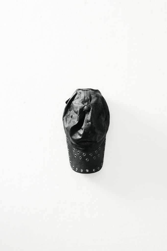 THE CLASSIC EYELET CAP - BLACK