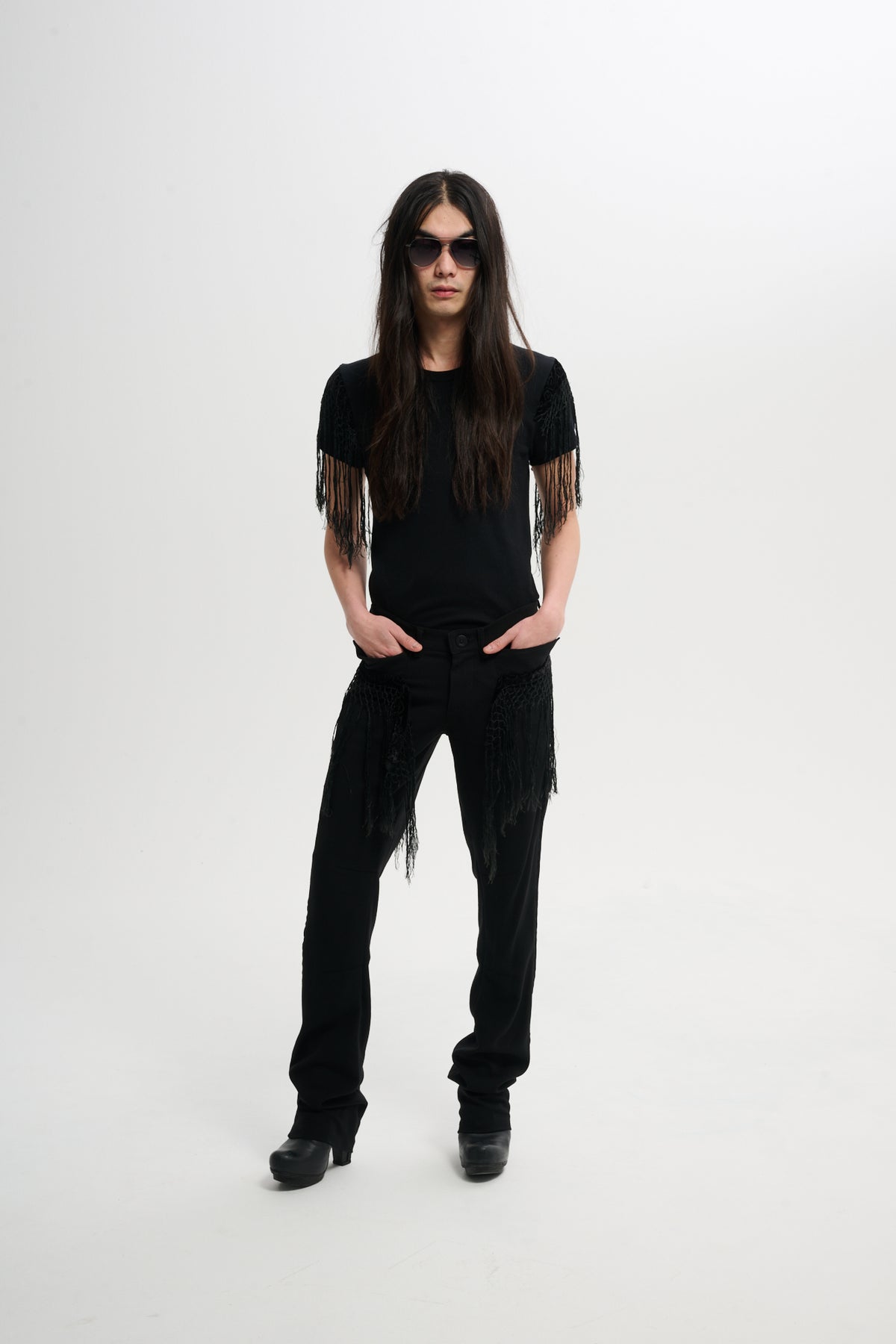 THE TASSEL T-SHIRT - BLACK