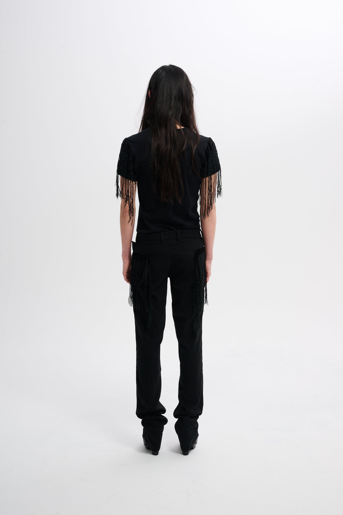 THE TASSEL T-SHIRT - BLACK