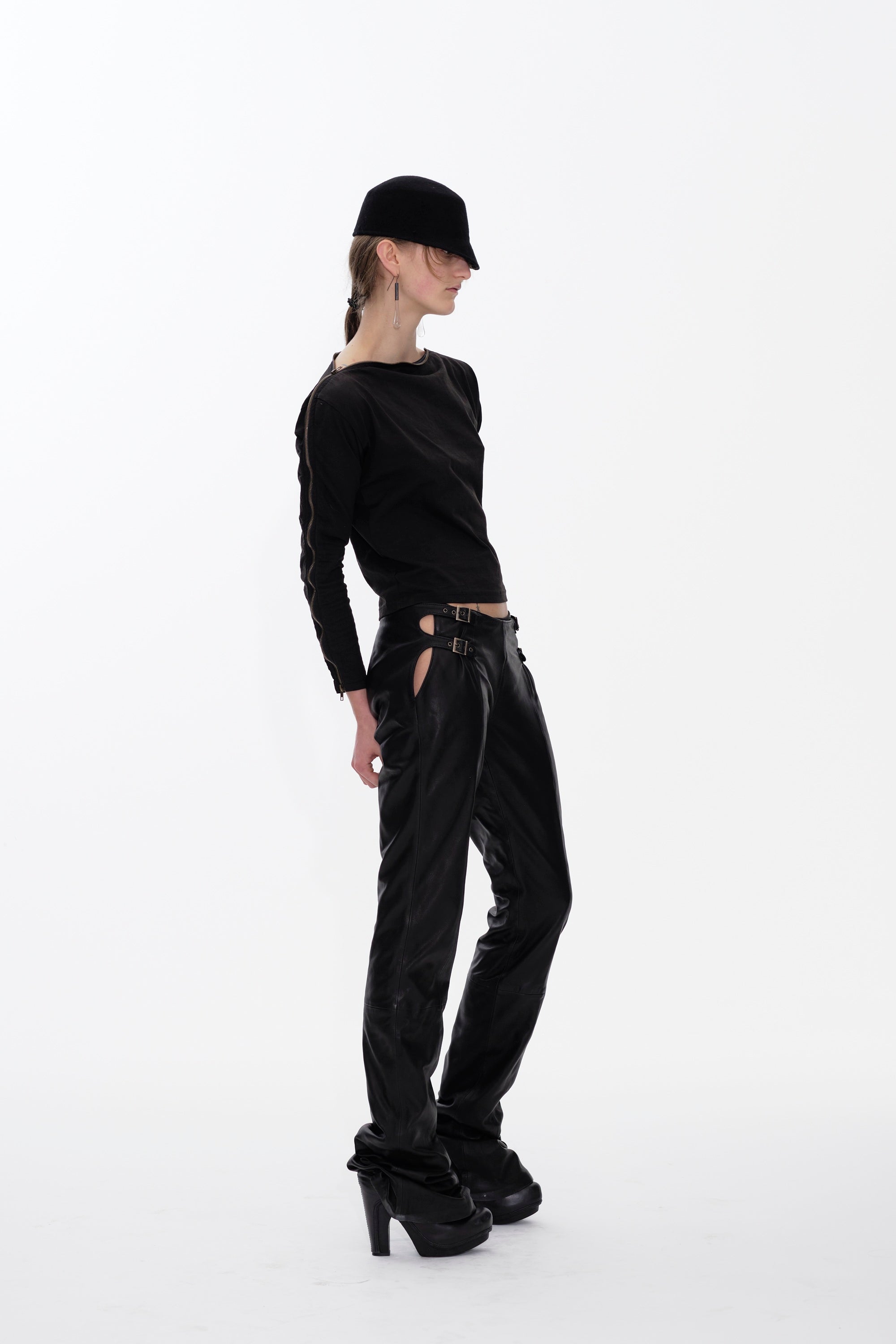 LONG SLEEVE ZIPPER SHIRT - BLACK