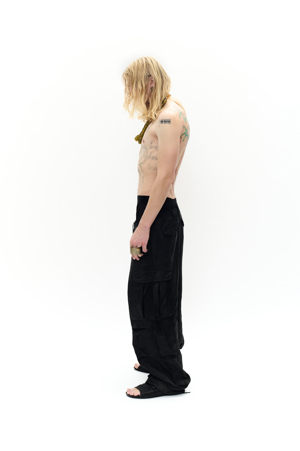 THE CLASSIC CARGO PANTS - BLACK