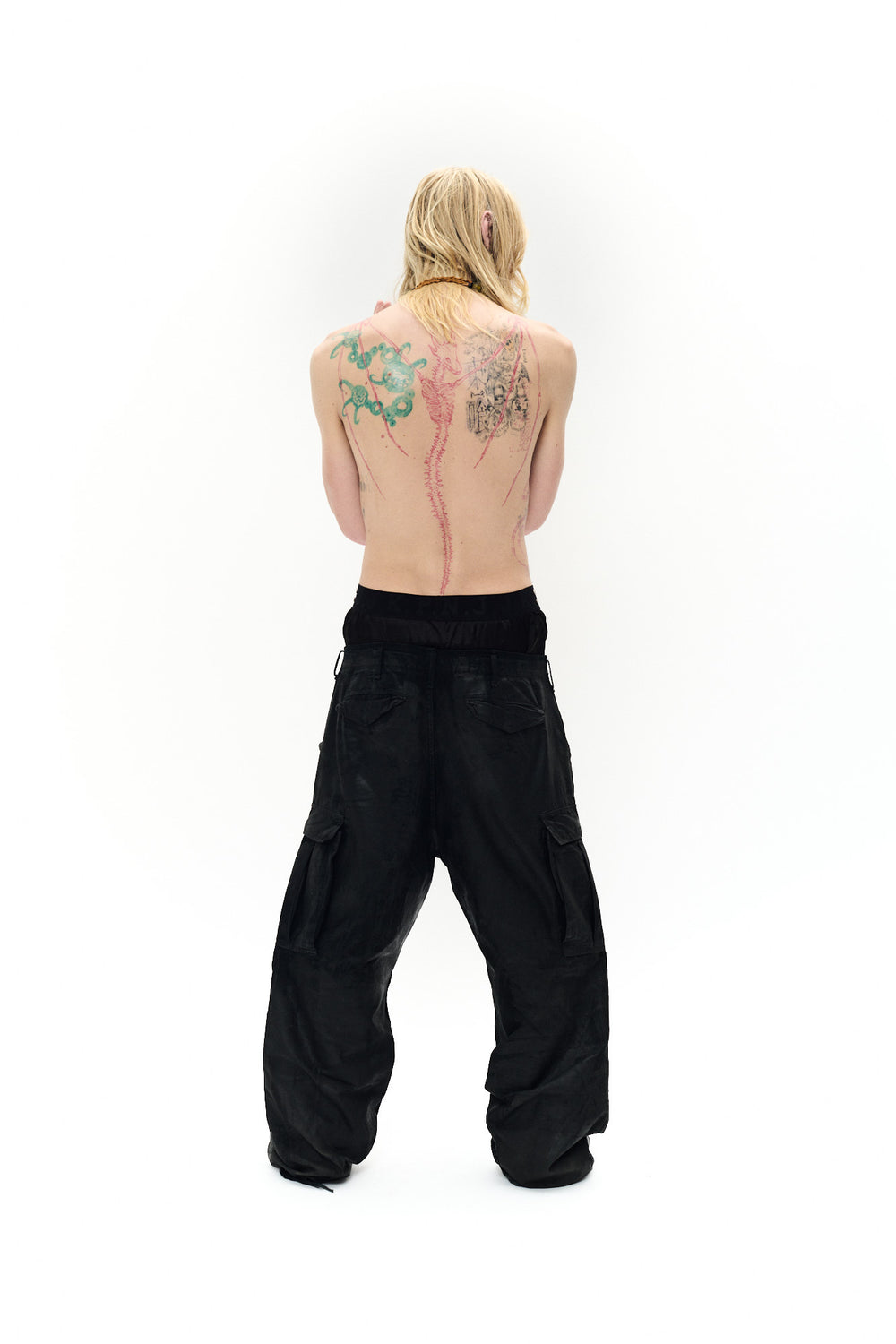 THE CLASSIC CARGO PANTS - BLACK