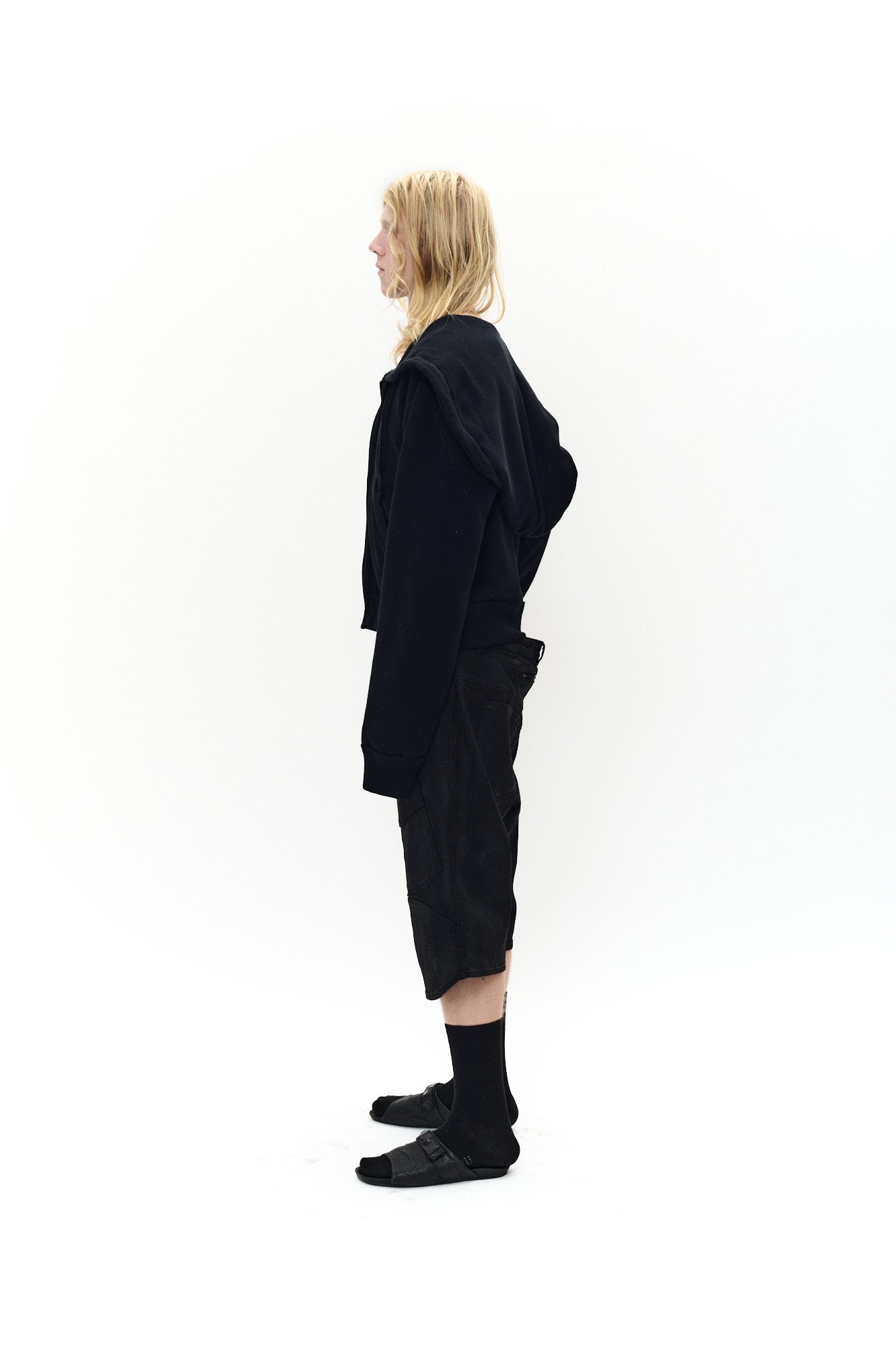 BIG HOOOD HOODIE - BLACK
