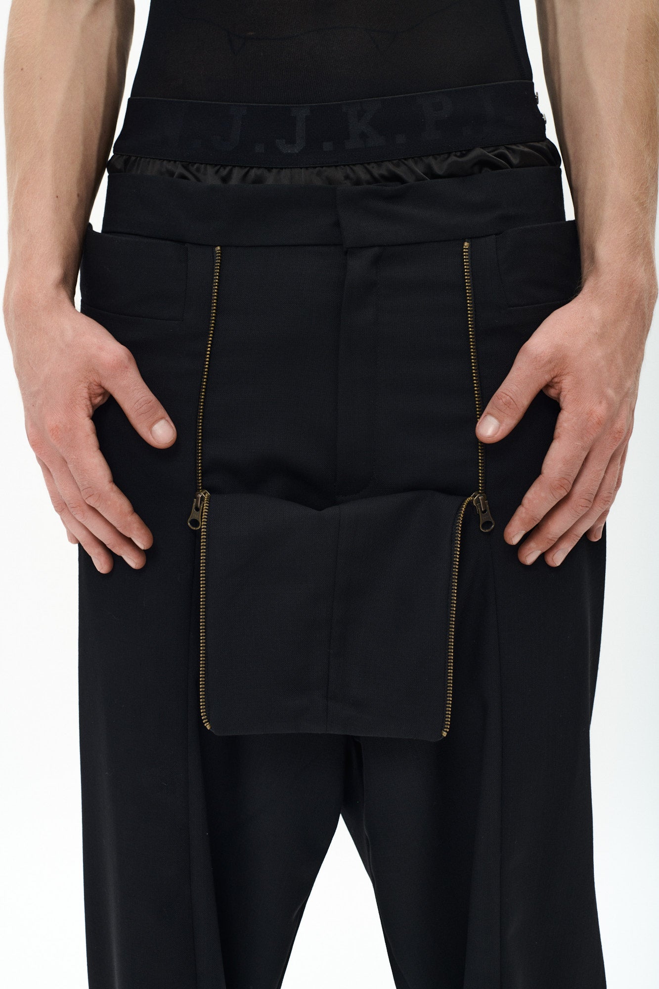 OVERSIZE SUIT PANTS - BLACK