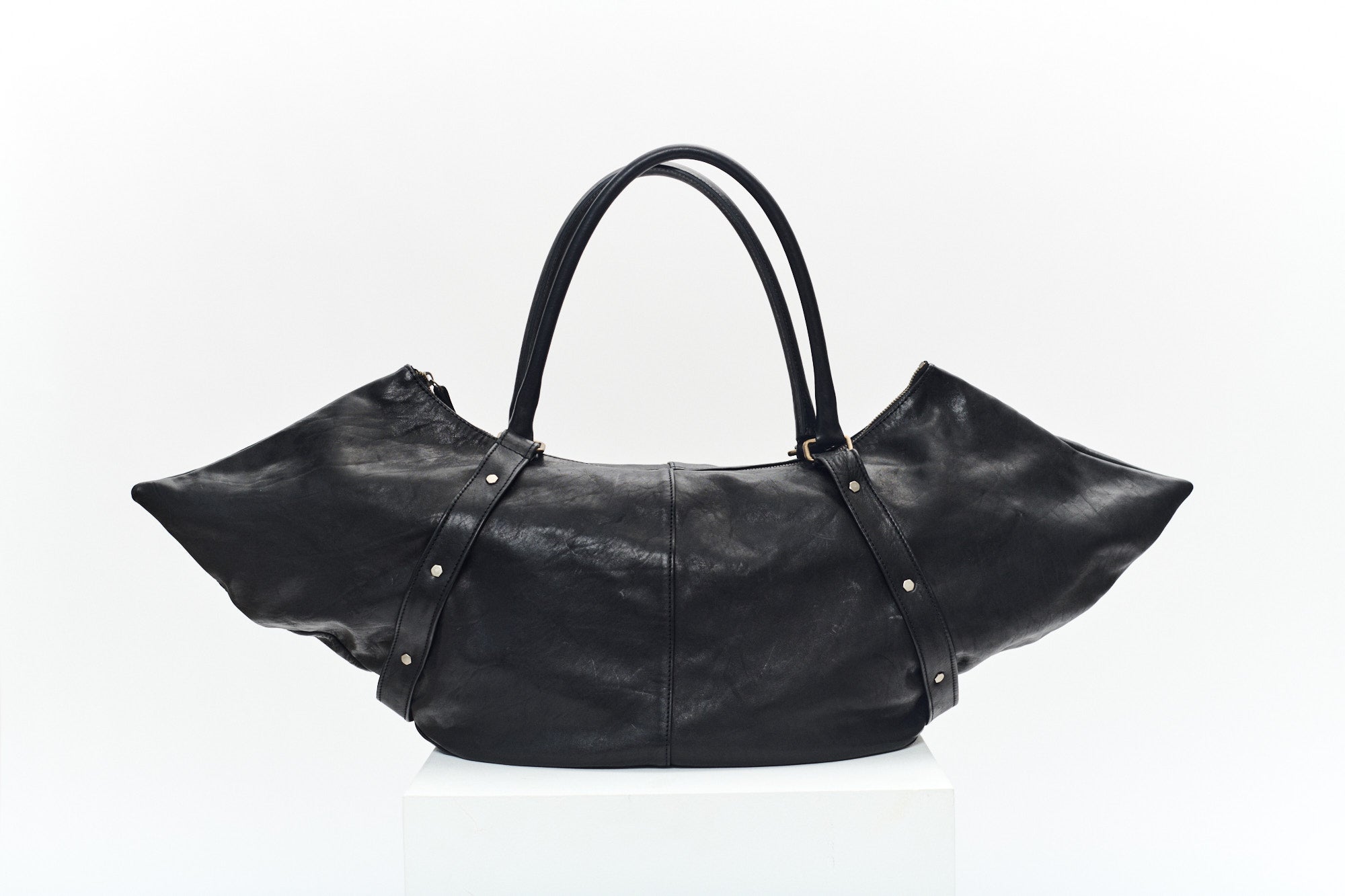 HALF MOON BAG - BLACK
