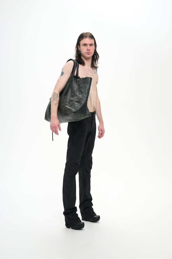 キャップ – ブラック