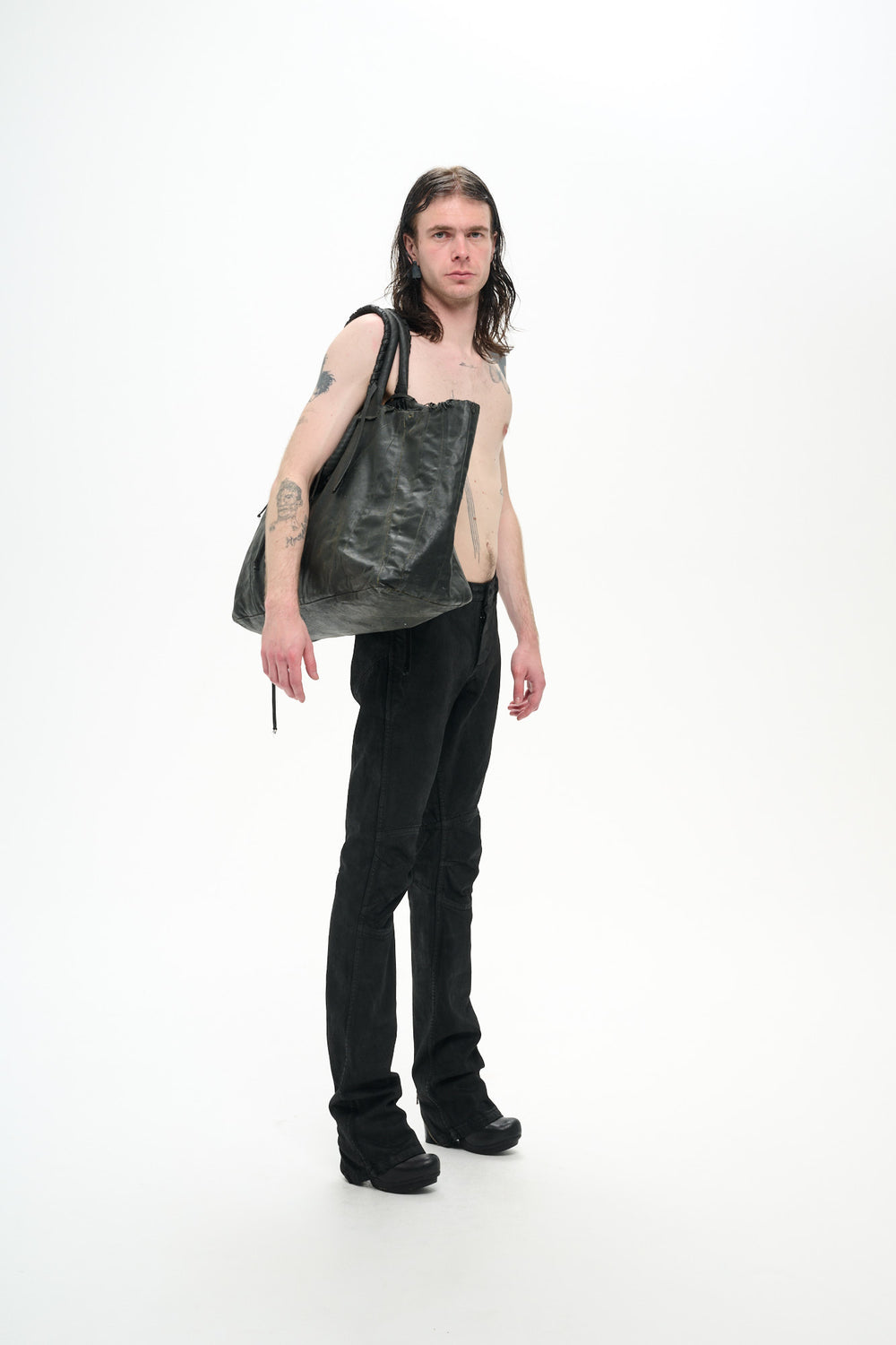 キャップ – ブラック