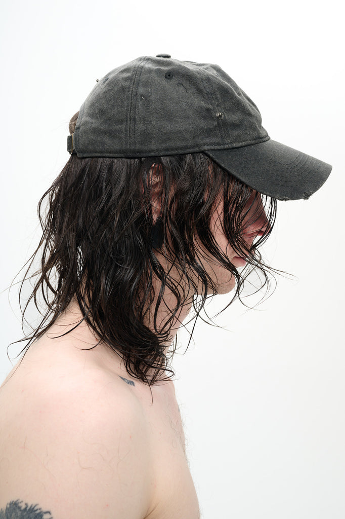 THE CLASSIC CAP – DARK GREY